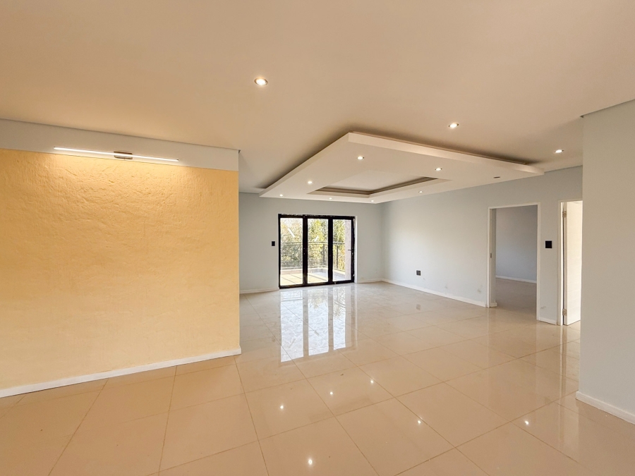 5 Bedroom Property for Sale in Melodie North West